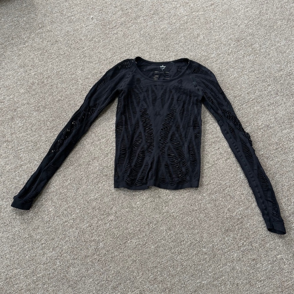 Alo Yoga Siren Long Sleeve Top‎ Black Distressed Laser Cut Seamless Small